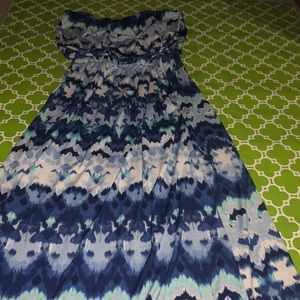 Long tie dye strapless maxi dress